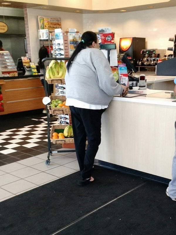 What Is Going On Here? (57 pics)