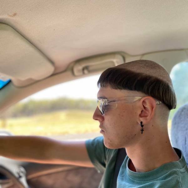 Terrible Haircuts (46 pics)
