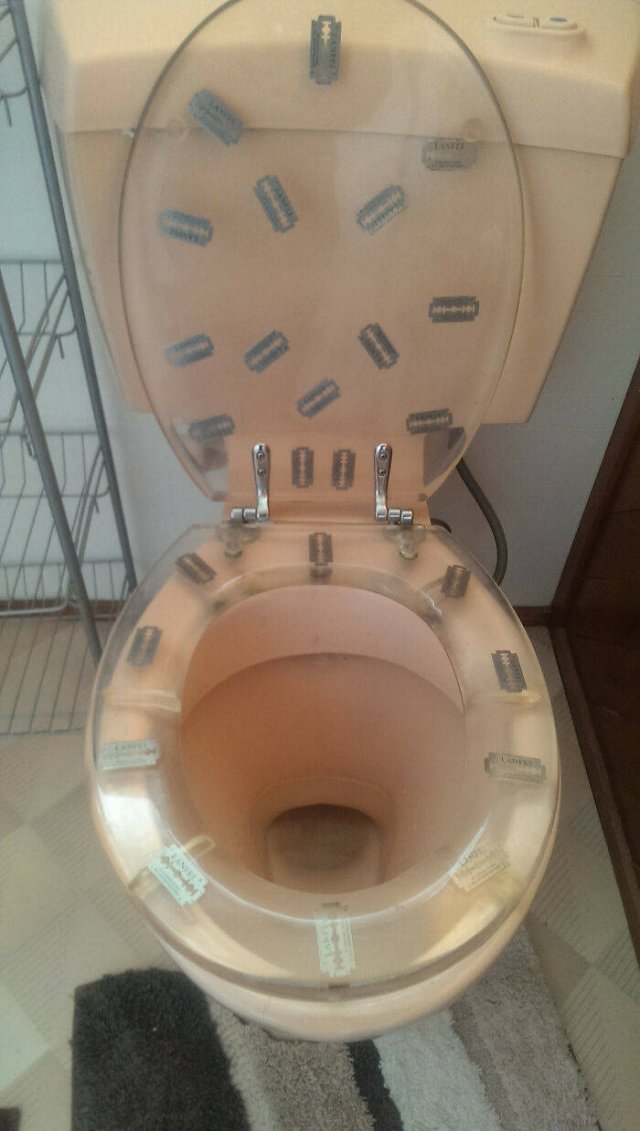 Unexpected Finds In Houses (36 pics)