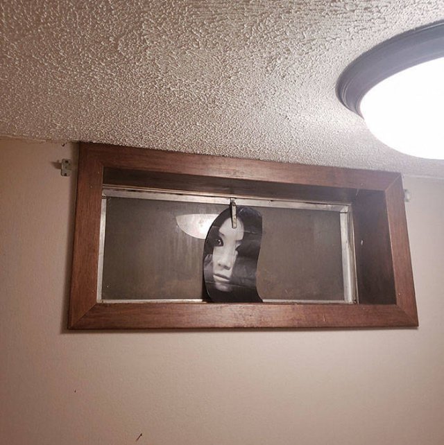 Unexpected Finds In Houses (36 pics)