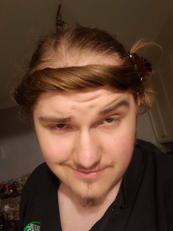 Terrible Haircuts (46 pics)