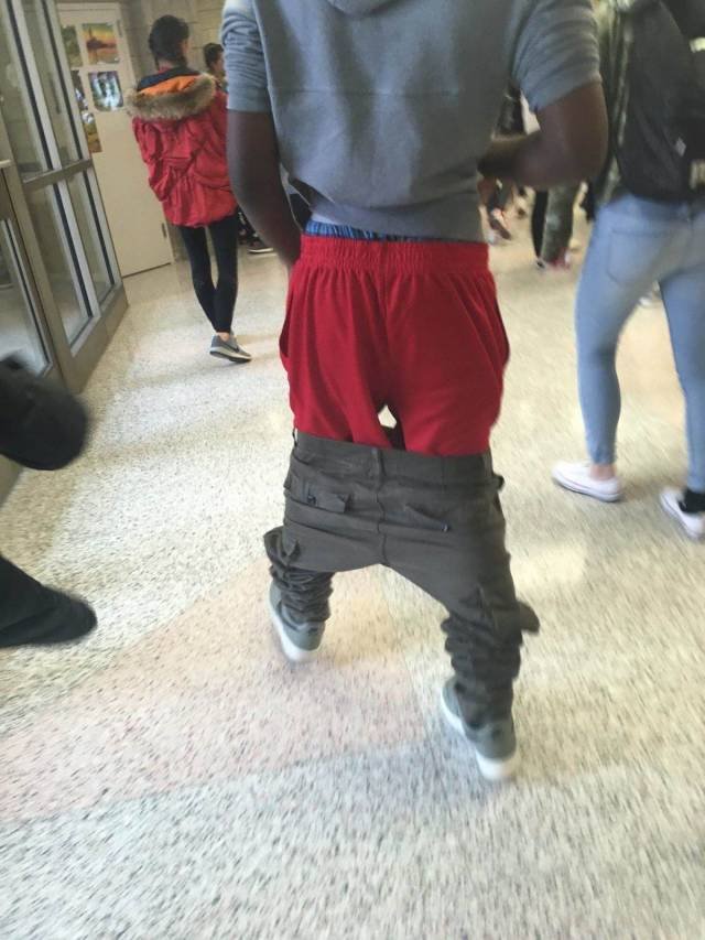 What Is Going On Here? (57 pics)