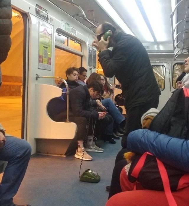 What Is Going On Here? (57 pics)