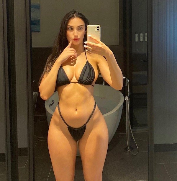 Slim Girls (33 pics)