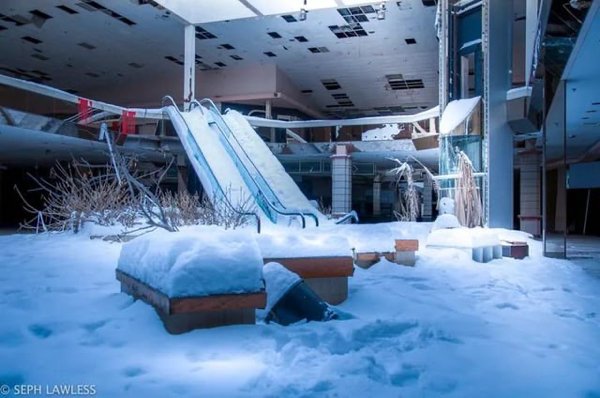 Amazing Abandoned Places (20 pics)