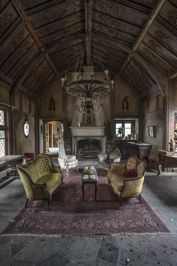 Amazing Abandoned Places (20 pics)