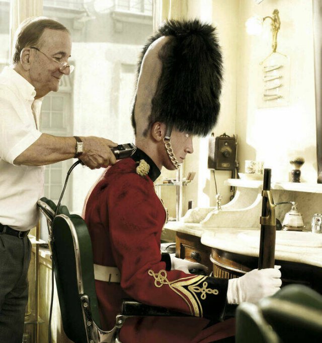 Strange Photos From Around The World (43 pics)