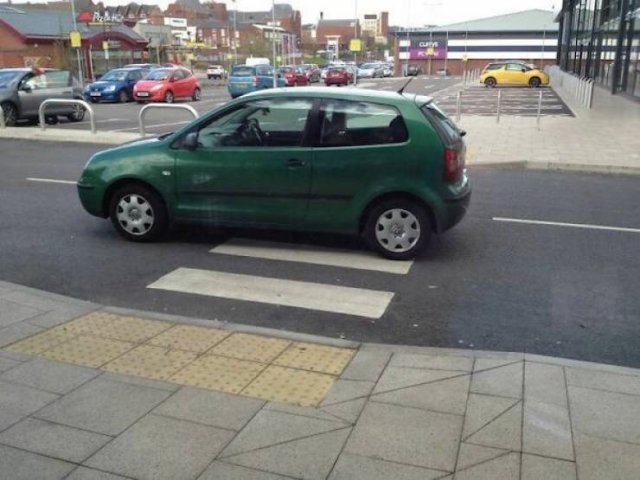 Bad Drivers (28 pics)