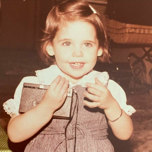 Rare Photos Of Celebrities In Their Childhood (34 pics) Rare Photos Of Celebrities In Their Childhood (34 pics)
