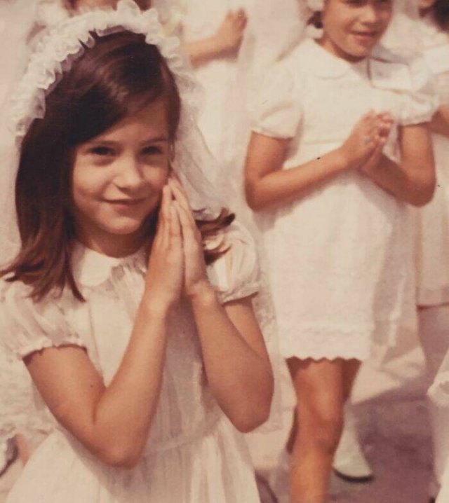 Rare Photos Of Celebrities In Their Childhood (34 pics) Rare Photos Of Celebrities In Their Childhood (34 pics)