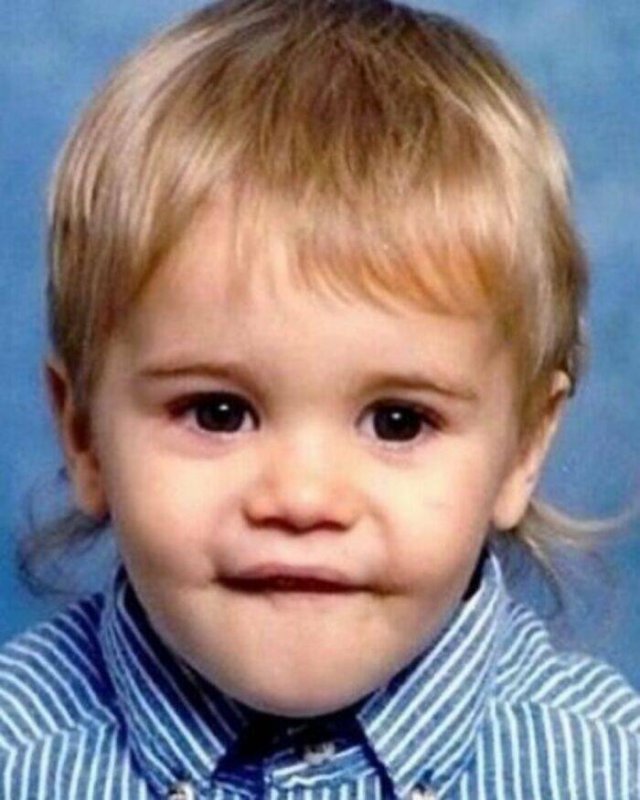 Rare Photos Of Celebrities In Their Childhood (34 pics) Rare Photos Of Celebrities In Their Childhood (34 pics)