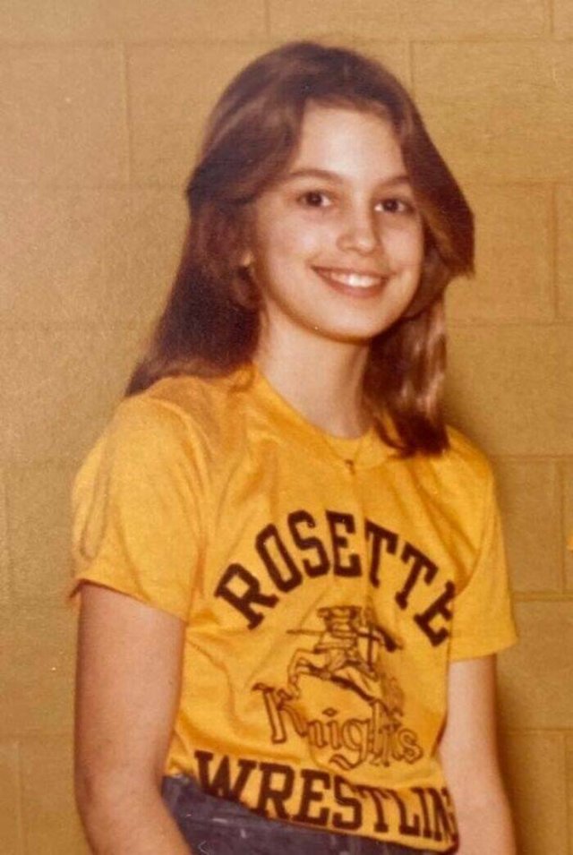 Rare Photos Of Celebrities In Their Childhood (34 pics) Rare Photos Of Celebrities In Their Childhood (34 pics)