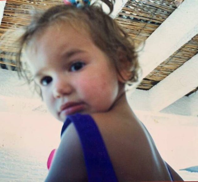 Rare Photos Of Celebrities In Their Childhood (34 pics) Rare Photos Of Celebrities In Their Childhood (34 pics)