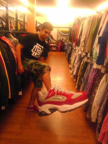Odd Finds In Thrift Shops (40 pics)