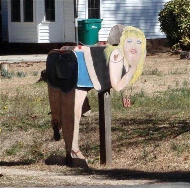 What Is Going On Here? (52 pics)