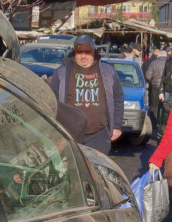 What Is Going On Here? (52 pics)