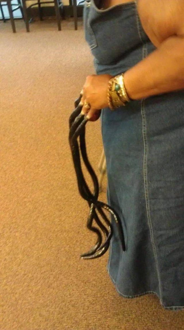 What Is Going On Here? (54 pics)