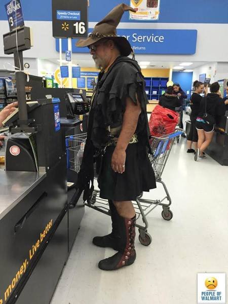 Odd People In Stores (40 pics)