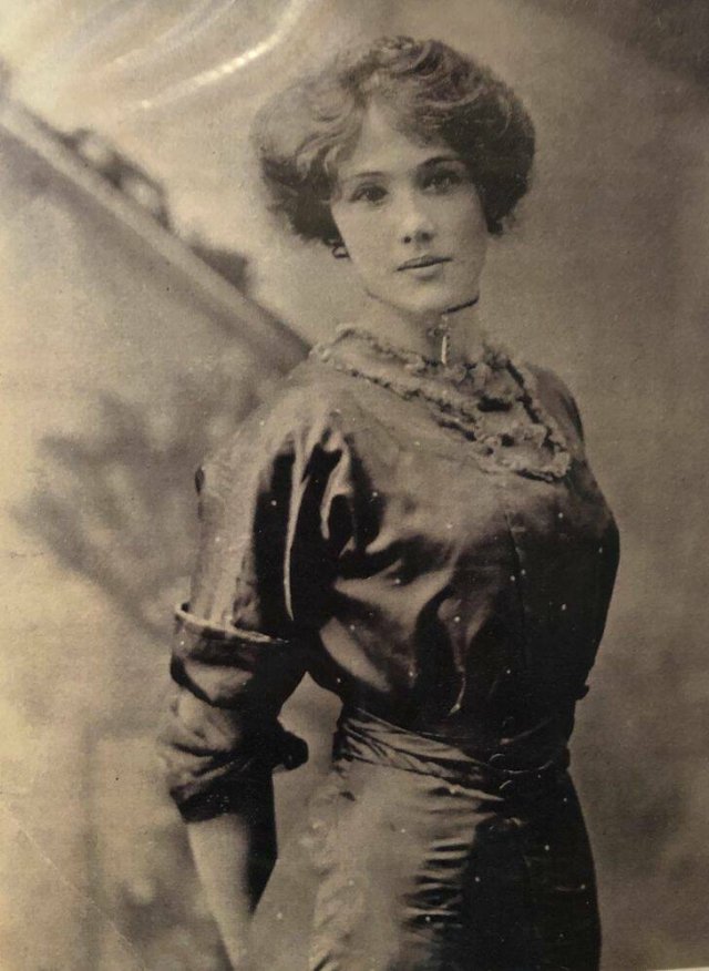 Beautiful Photos Of People From The Past (19 pics) Beautiful Photos Of People From The Past (19 pics)