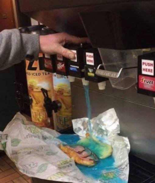 Weird Finds And Situations (52 pics)