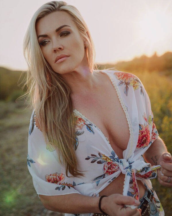 Beauty Blondes (37 pics)