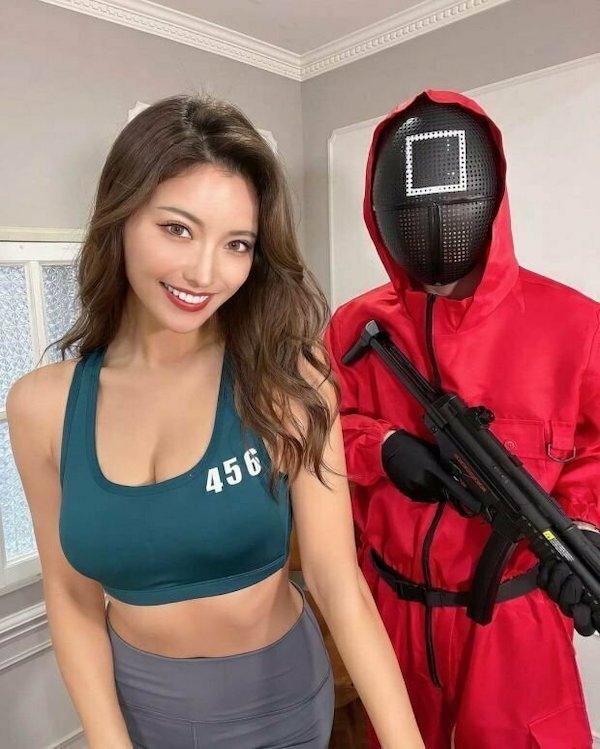 Asian Girls (50 pics)