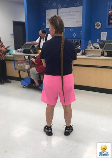 Weird People In Stores (48 pics)