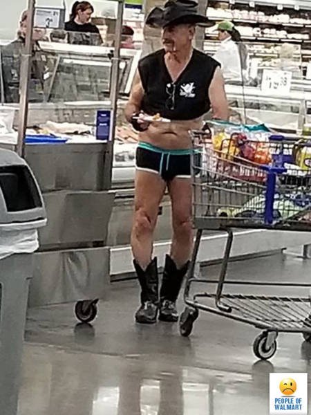 Weird People In Stores (48 pics)