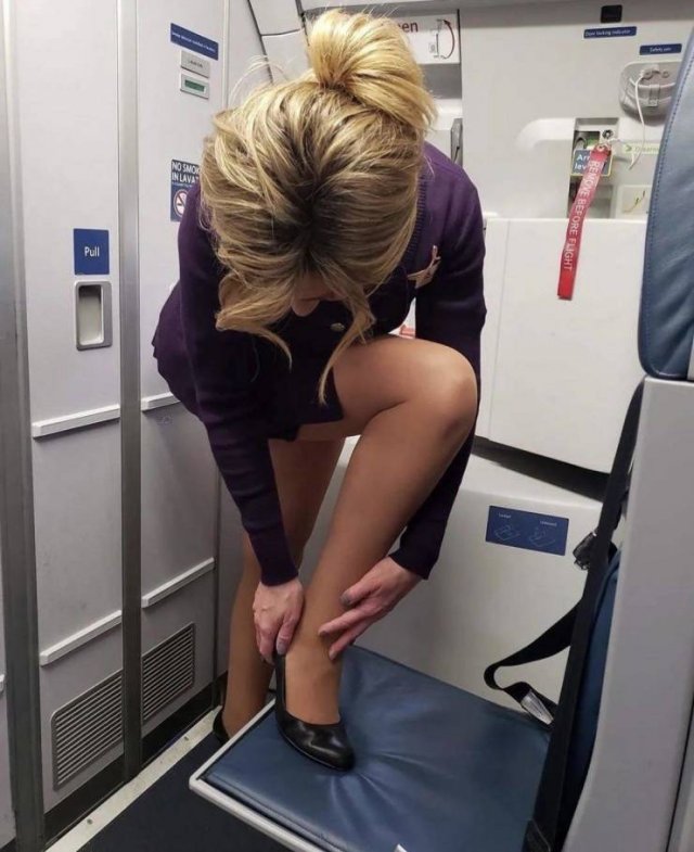Hot Flight Attendants (27 pics)