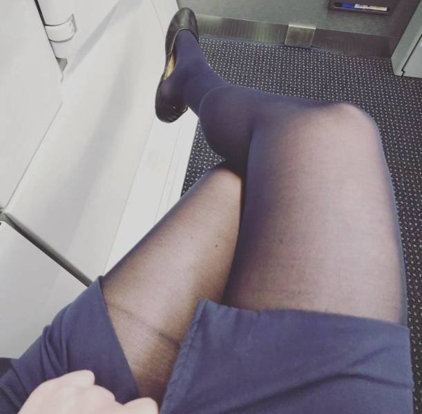 Hot Flight Attendants (27 pics)