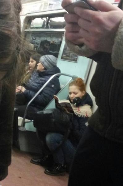 Odd People In The Subway (38 pics)