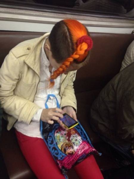 Odd People In The Subway (38 pics)
