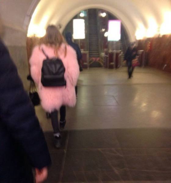 Odd People In The Subway (38 pics)