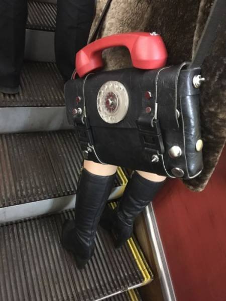Odd People In The Subway (38 pics)