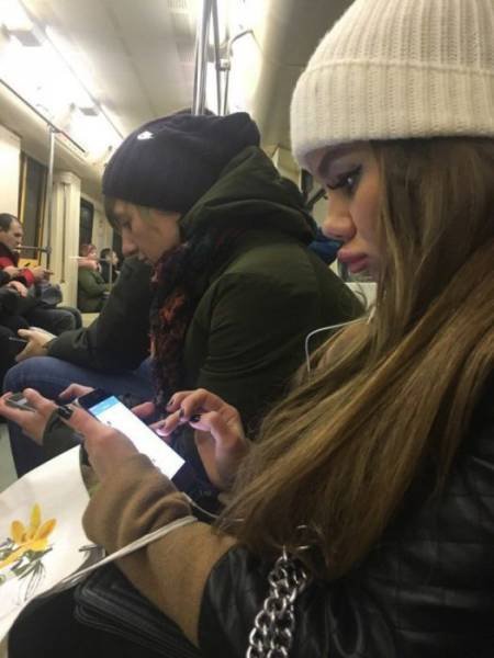Odd People In The Subway (38 pics)