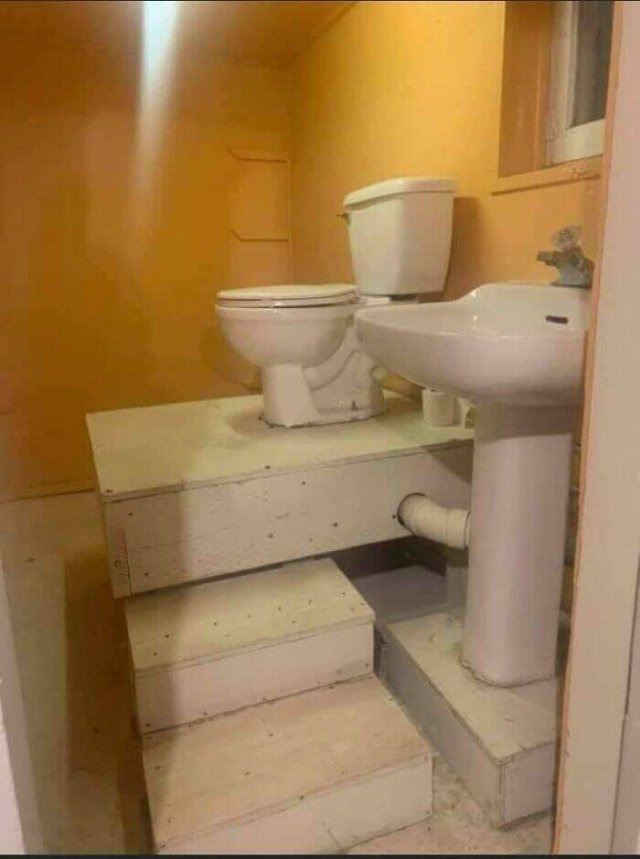 Bad Days Happen (24 pics)