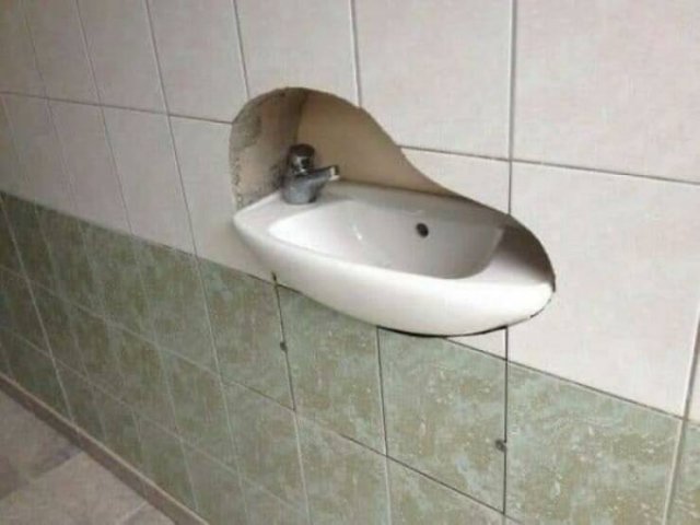 Bad Days Happen (24 pics)