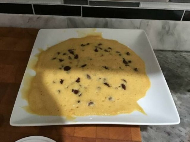 When Microwaves Go Wrong (25 pics)