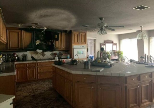 When Microwaves Go Wrong (25 pics)