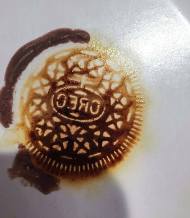 When Microwaves Go Wrong (25 pics)