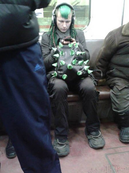 Odd People In The Subway (51 pics)