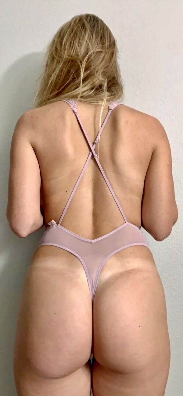 Girls In Lingerie (39 pics)