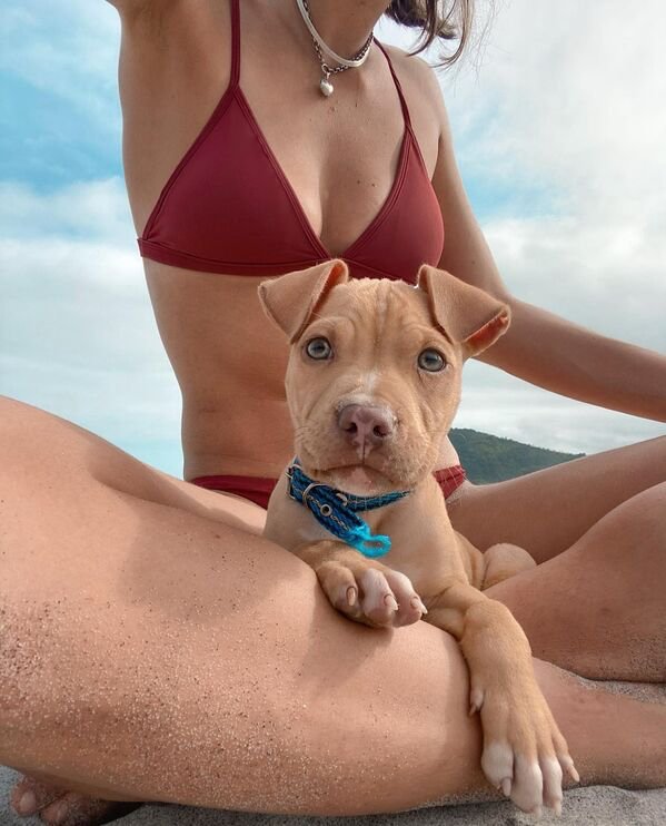 Girls With Puppies (32 pics)
