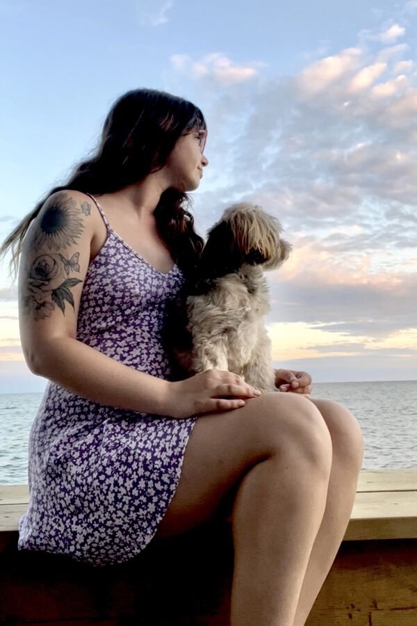 Girls With Puppies (32 pics)