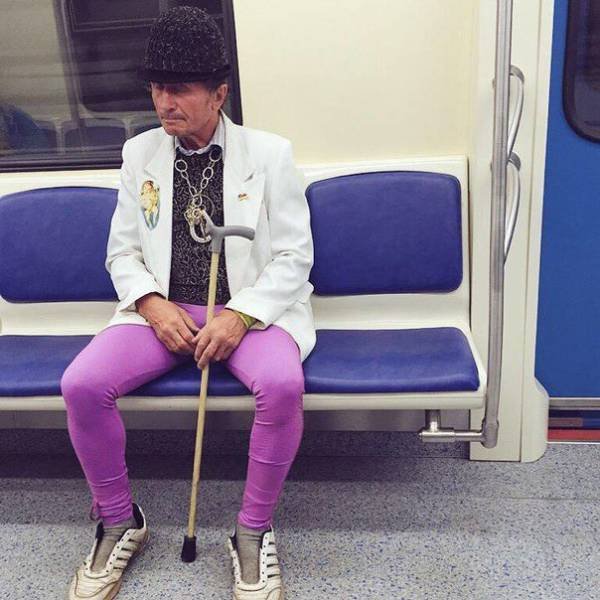 Weird People In The Subway (45 pics)