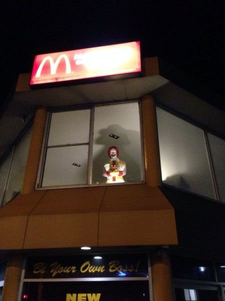 Creepy Photos (35 pics)