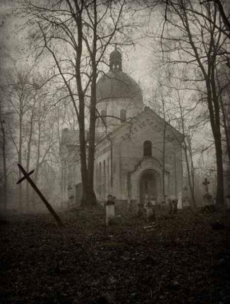 Creepy Photos (35 pics)