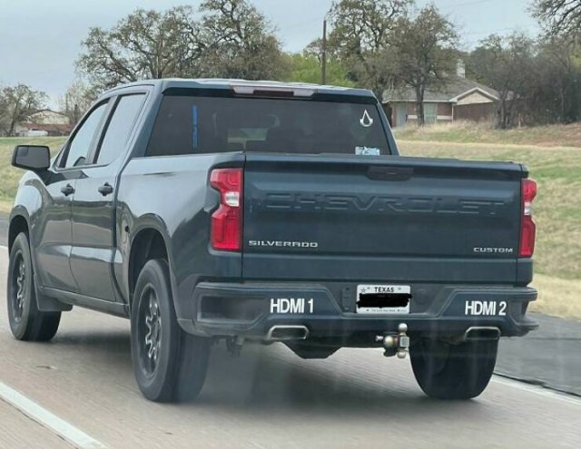 Unexpected Finds On The Road (25 pics) Unexpected Finds On The Road (25 pics)