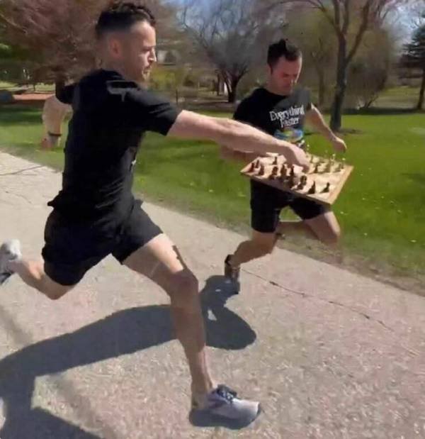 What Is Going On Here? (38 pics)