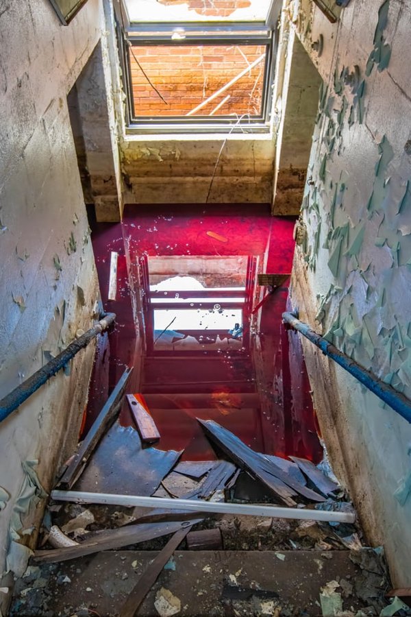 Amazing Abandoned Places (20 pics) Amazing Abandoned Places (20 pics)